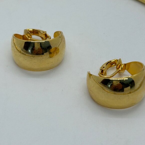 Vintage Goldtone Choker Necklace & Clip-On Hoop Earrings Set - Elegant Design - Picture 5 of 15